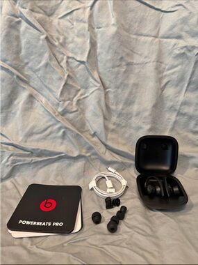 Beats by Dr. Dre Powerbeats Pro wireless Bluetooth earphones - New